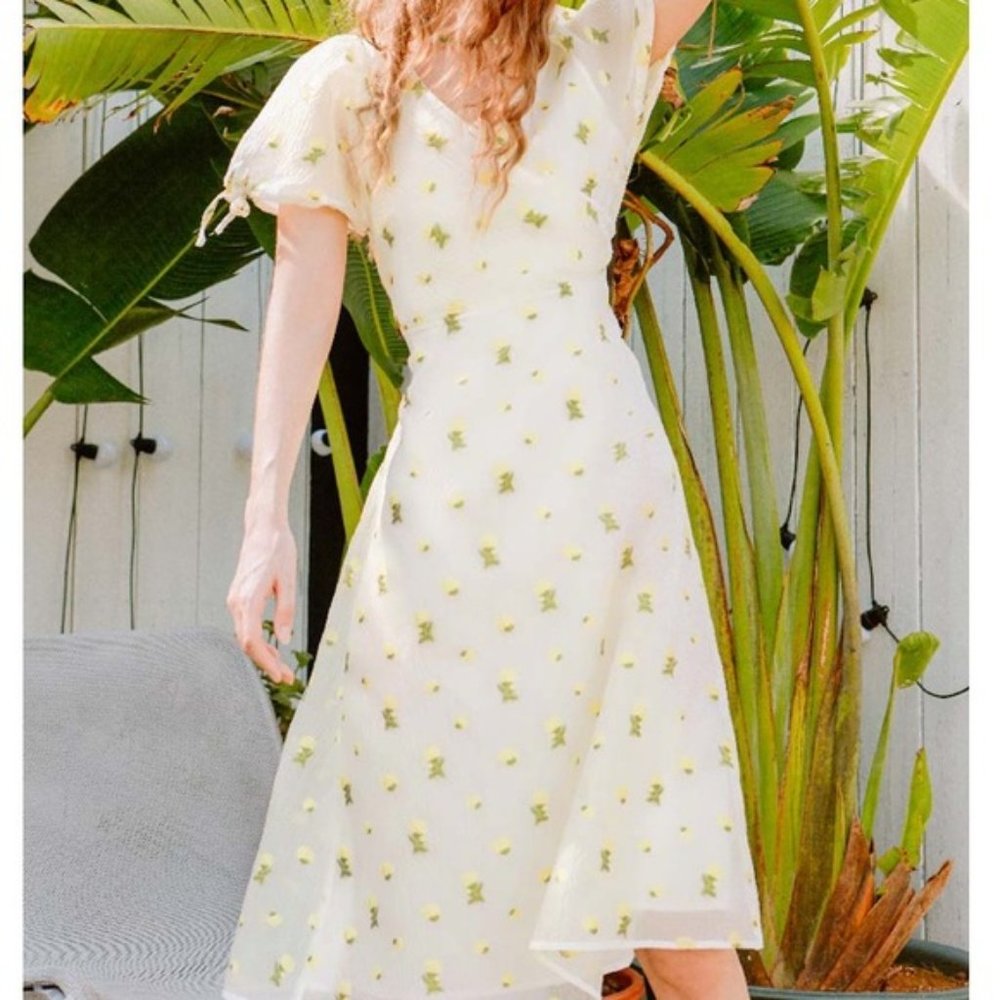 Petite Studio Lottie Dress (Ivory Organza) Size S